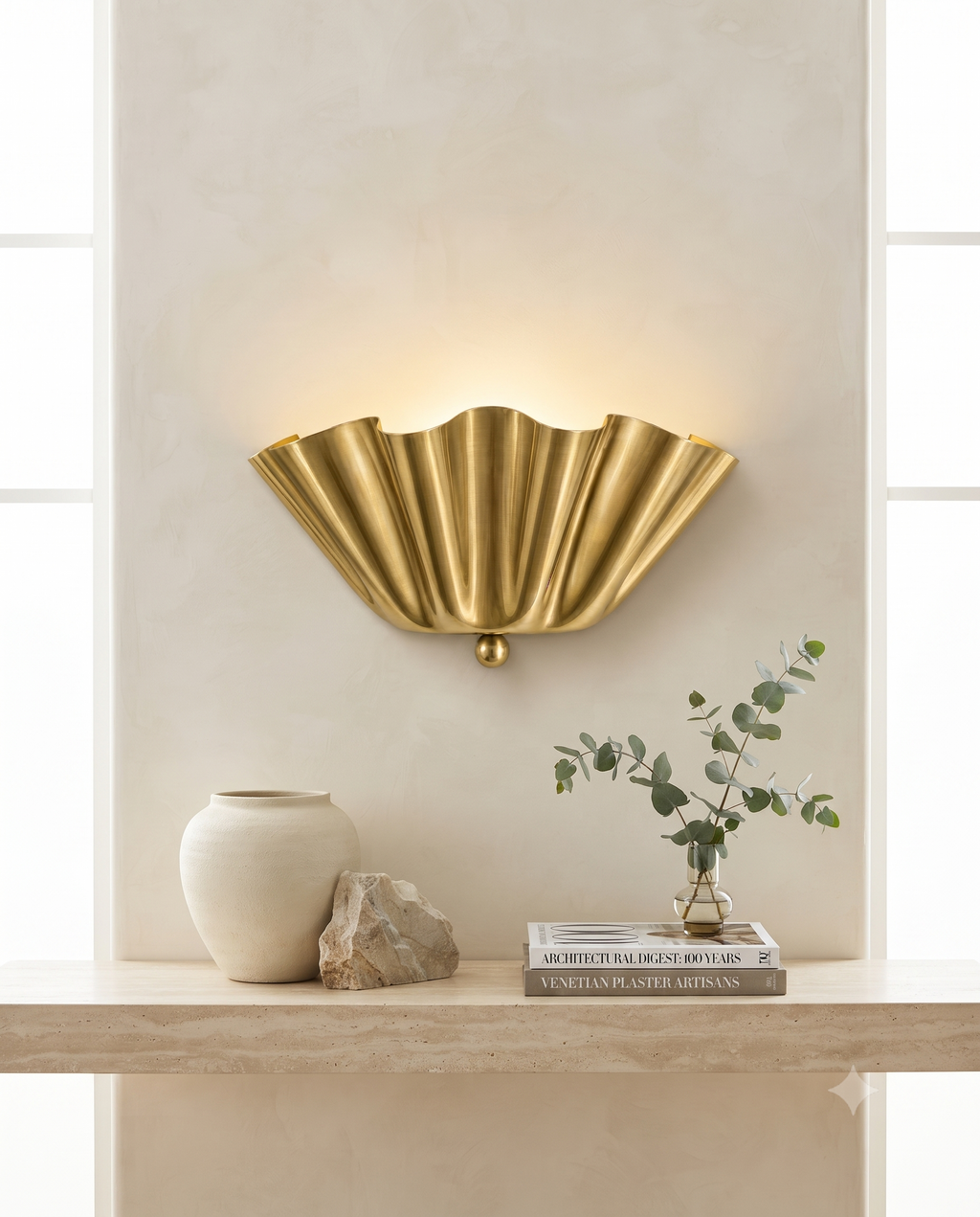 Brushed Brass Scalloped Wall Light – Vintage Mid Century Modern Sconce