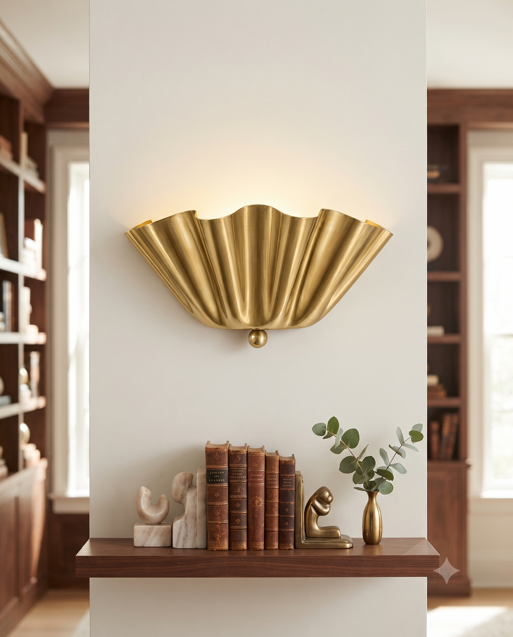 Brushed Brass Scalloped Wall Light – Vintage Mid Century Modern Sconce